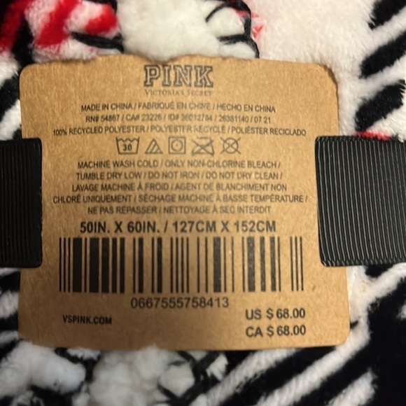 Victoria’s Secret Sherpa blanket, so cozy and soft, new - Picture 3 of 4